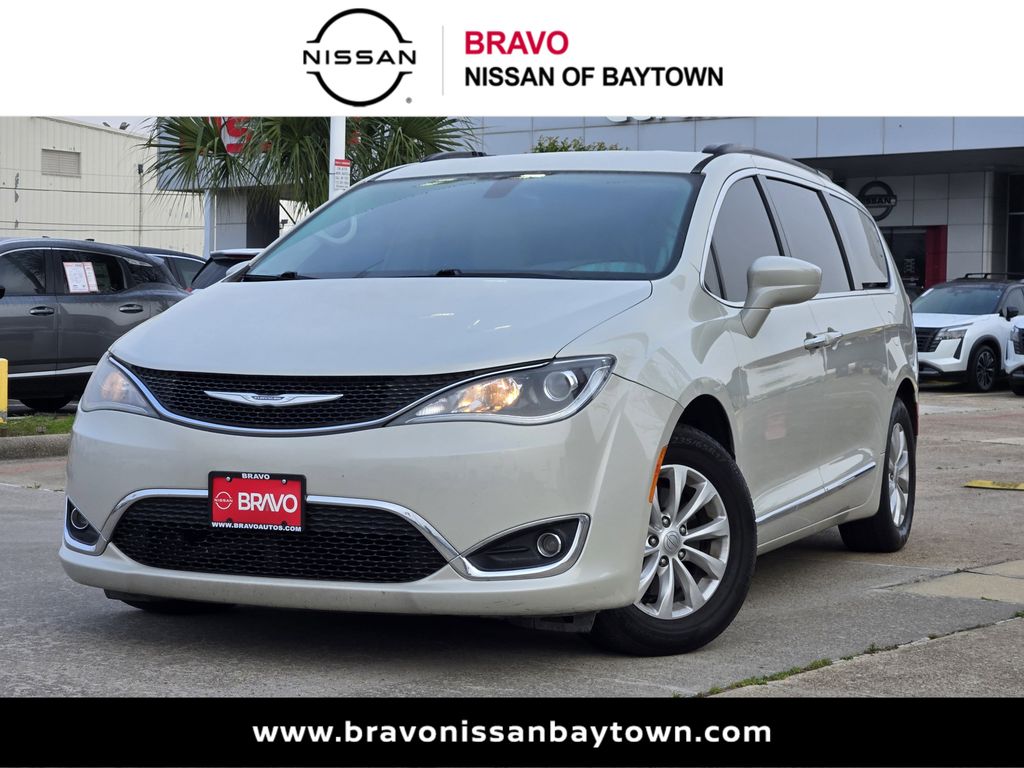 2017 Chrysler Pacifica Touring L