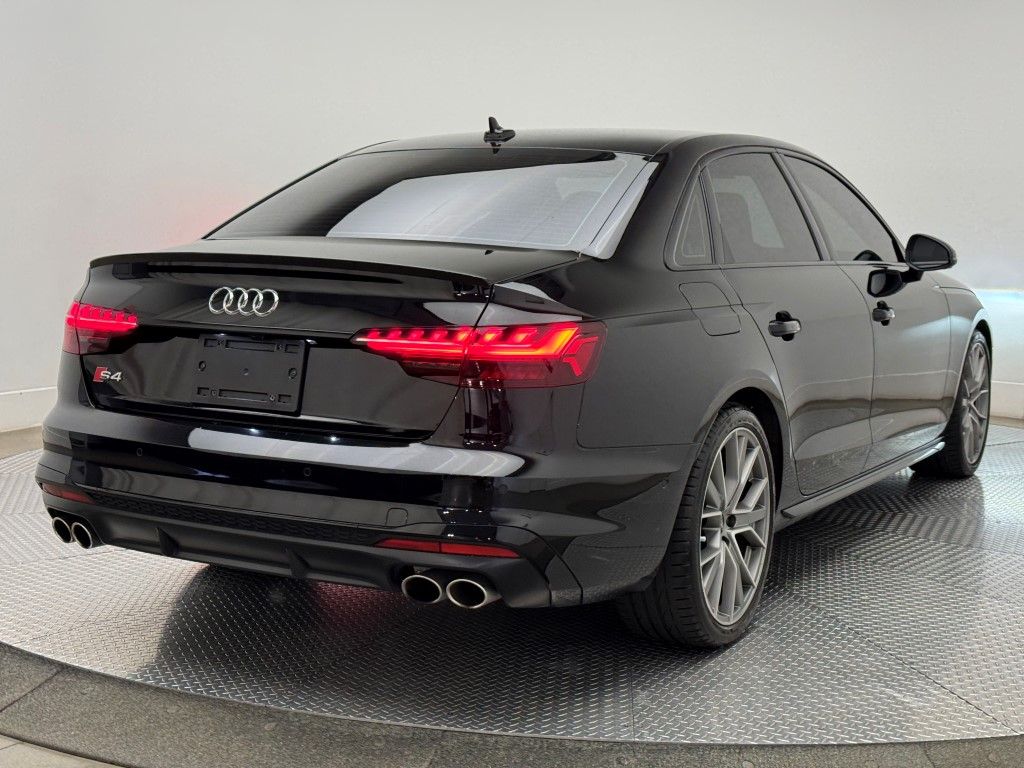 Thumbnail: 2022 Audi S4 - 12