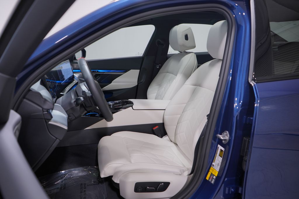 Thumbnail: 2024 BMW i5 - 7