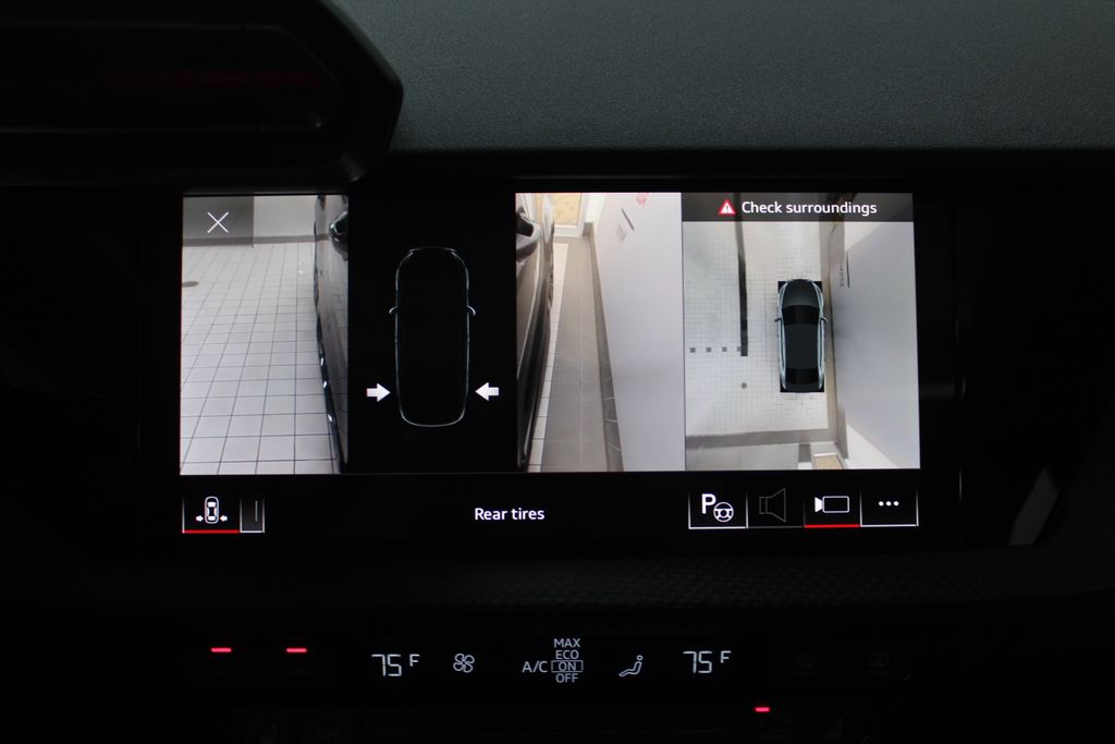 Thumbnail: 2025 Audi RS 3 - 30