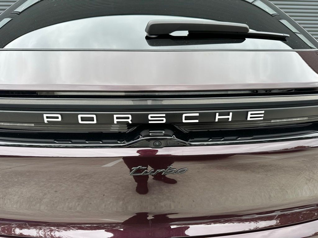 Thumbnail: 2024 Porsche Macan - 14