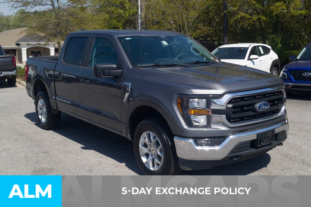 Used 2023 Gray Ford XLT image 3