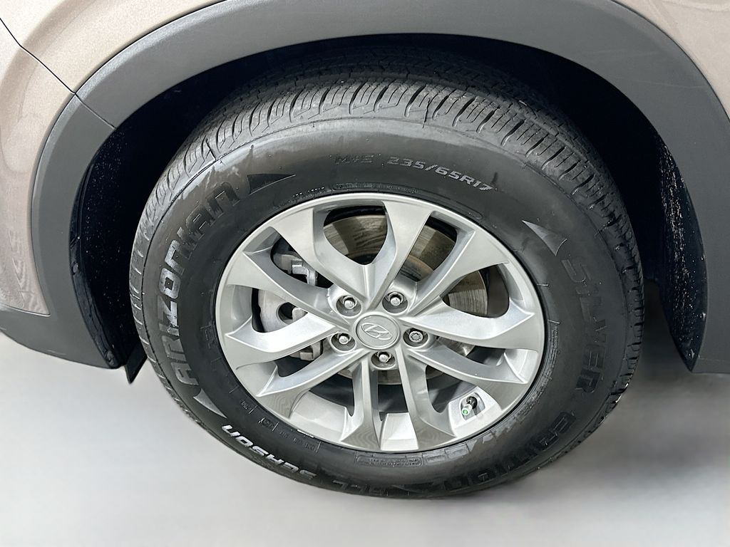 Thumbnail: 2019 Hyundai Santa Fe - 30