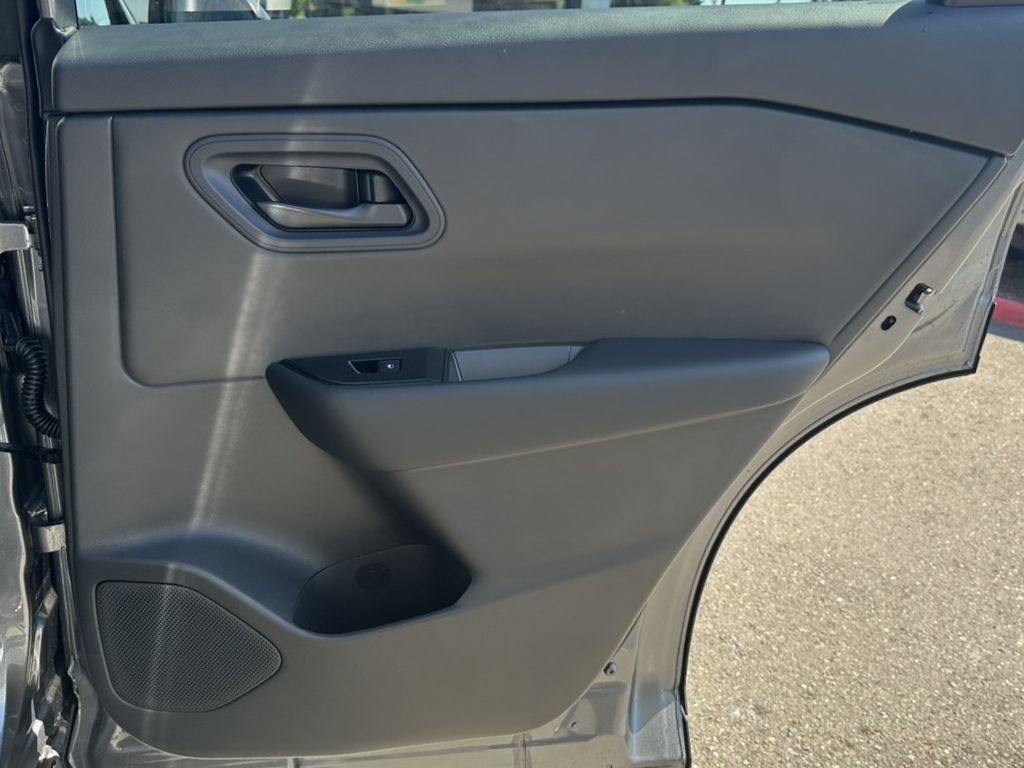 2025 Nissan Rogue S