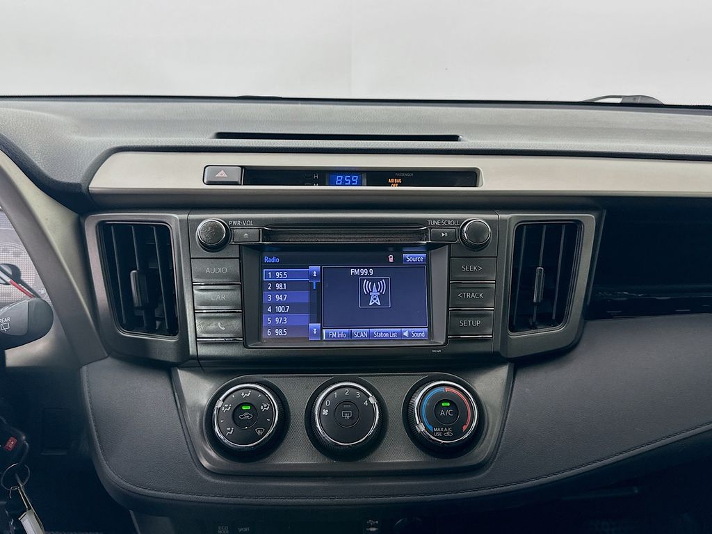 2014 Toyota RAV4 LE 14