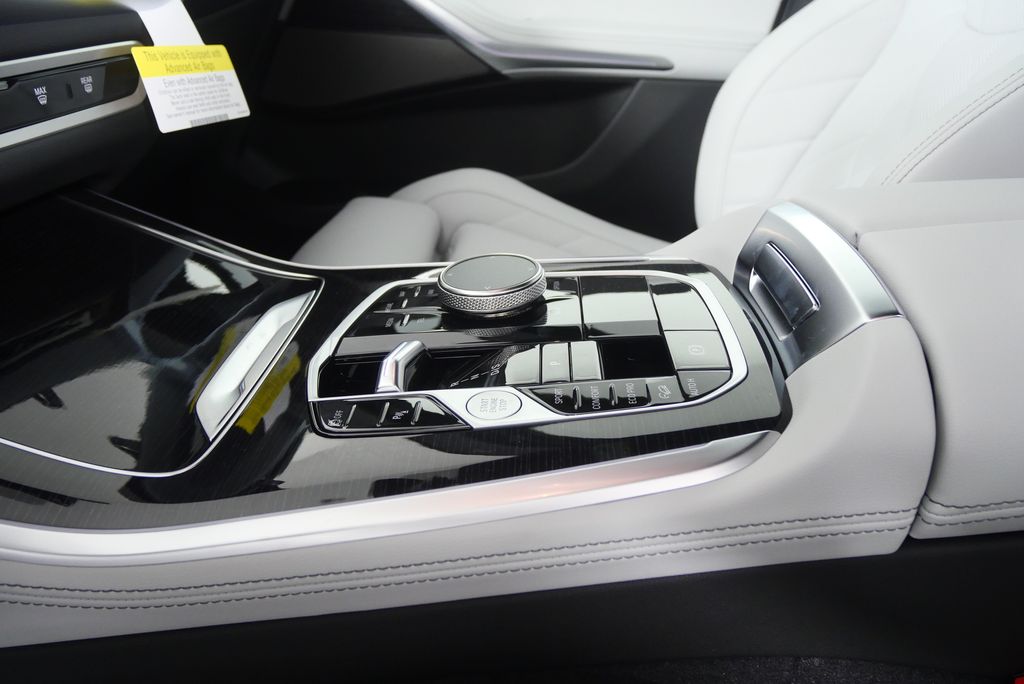 Thumbnail: 2026 BMW X5 - 22