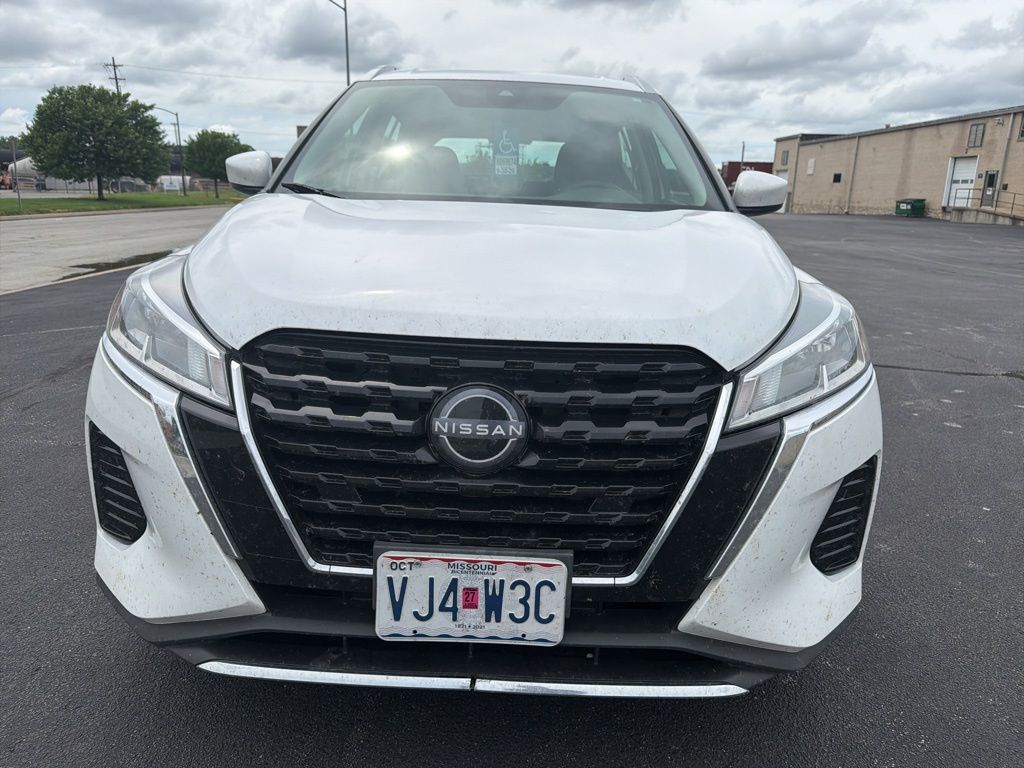 2023 Fresh Powder Nissan Kicks SV FWD SUV