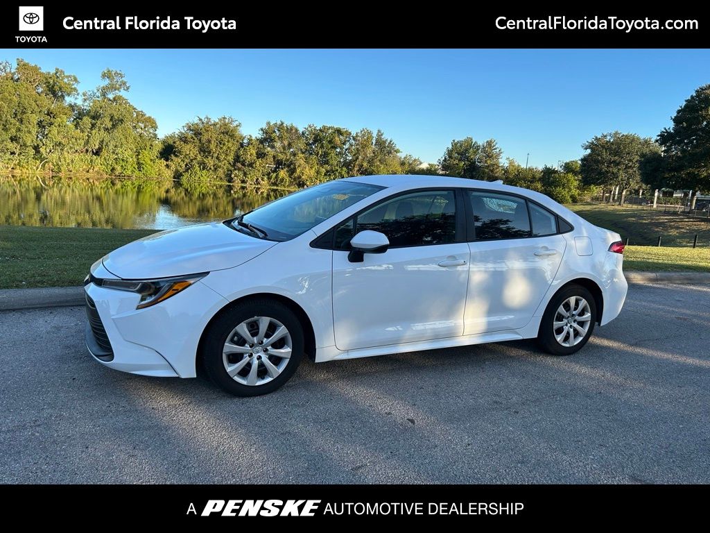 Thumbnail: 2024 Toyota Corolla - 1