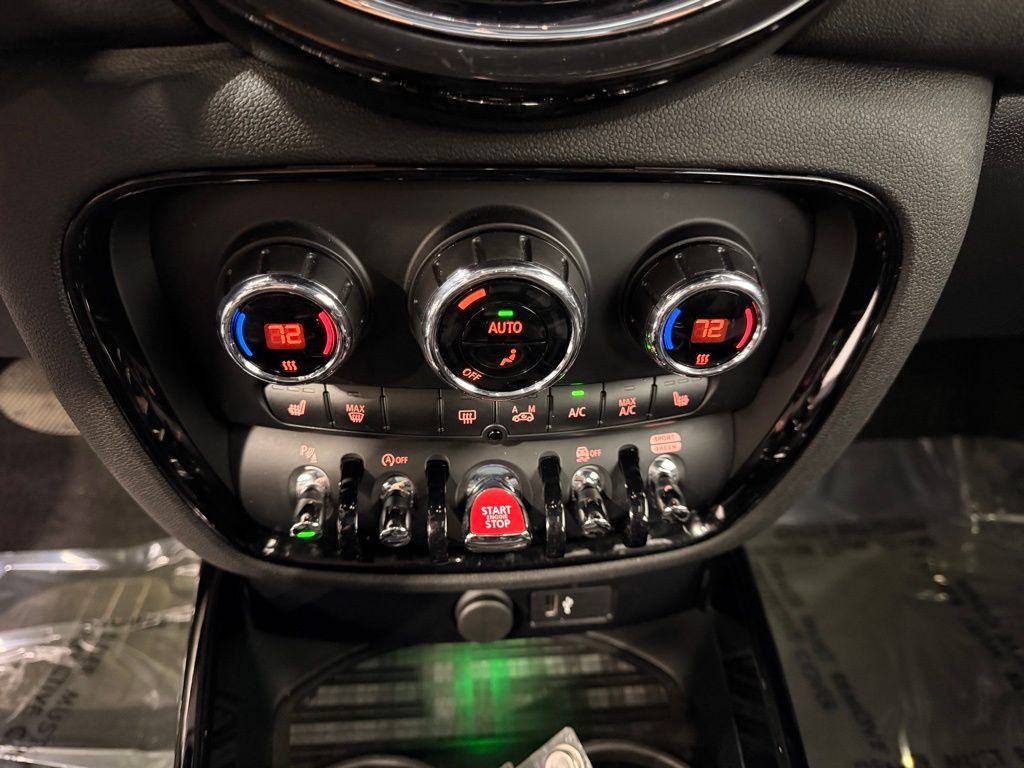 Thumbnail: 2023 MINI Cooper Clubman - 19