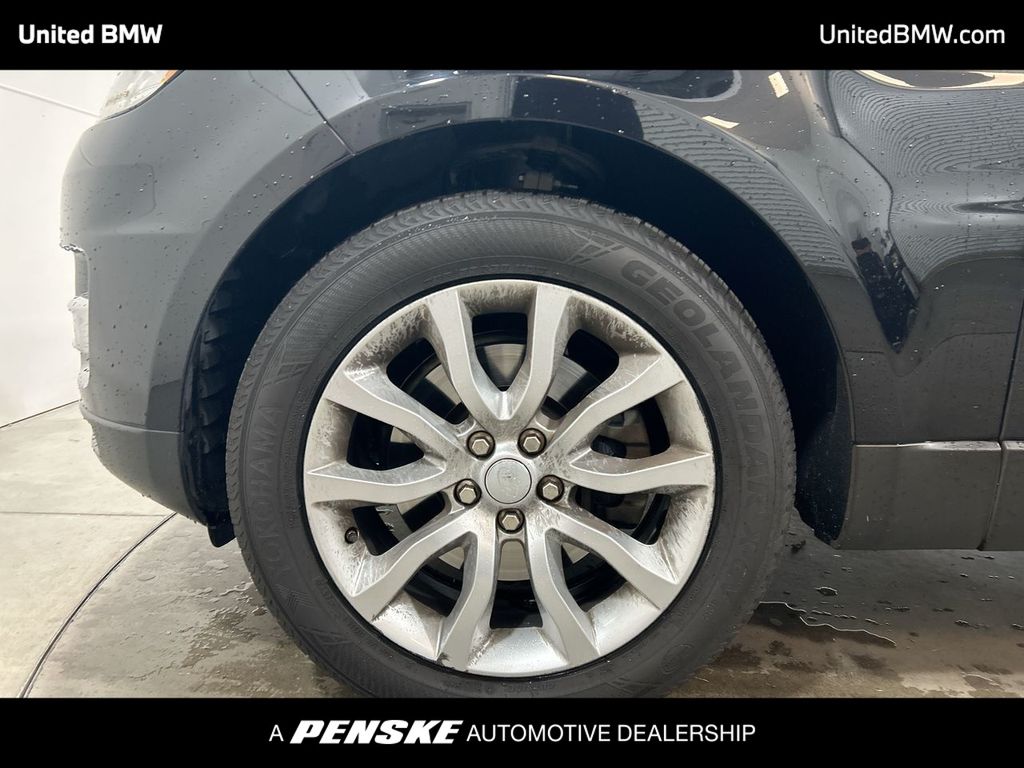 Thumbnail: 2017 Land Rover Range Rover Sport - 10