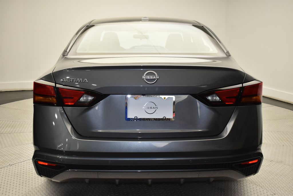 Thumbnail: 2025 Nissan Altima - 6
