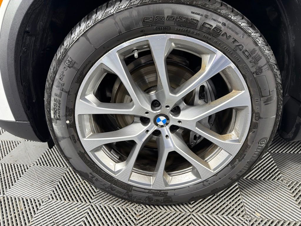 Thumbnail: 2026 BMW X5 - 9