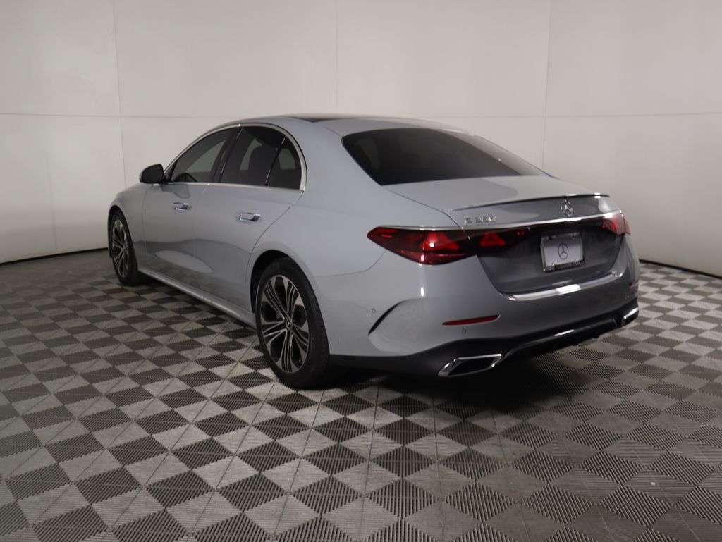Thumbnail: 2026 Mercedes-Benz E-Class - 7