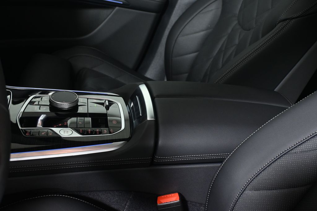 Thumbnail: 2026 BMW X5 - 24