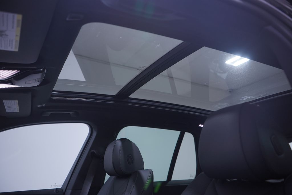 Thumbnail: 2026 BMW X5 - 8