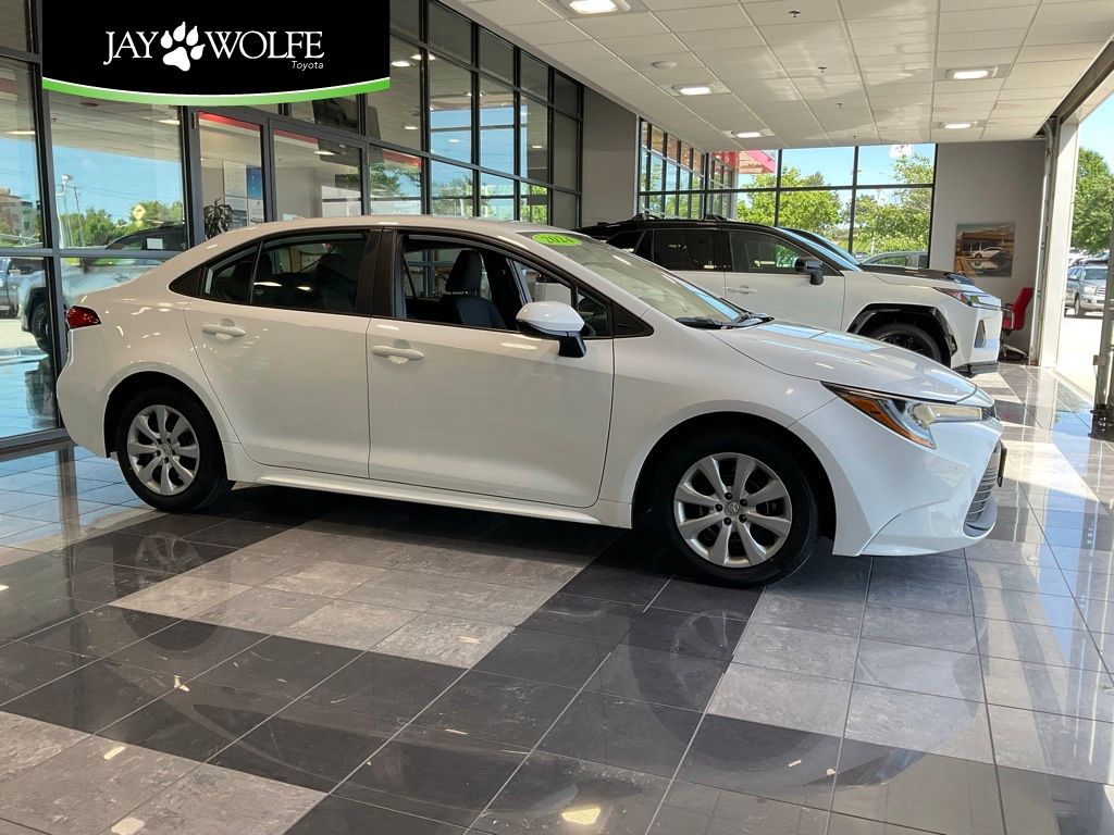 Ice Cap 2024 Toyota Corolla LE FWD Sedan Front-Wheel Drive Continuously Variable Transmission
