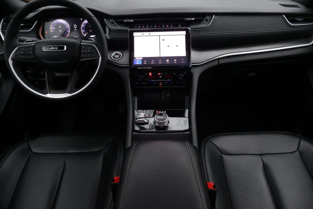 Thumbnail: 2024 Jeep Grand Cherokee L - 14