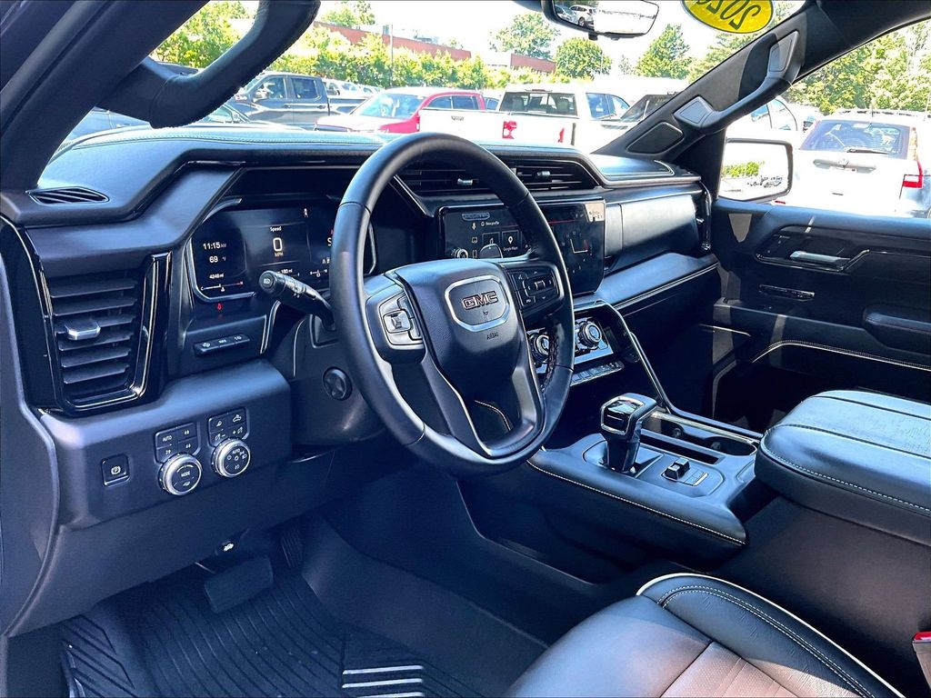 2026 GMC Sierra 1500 — photo 8
