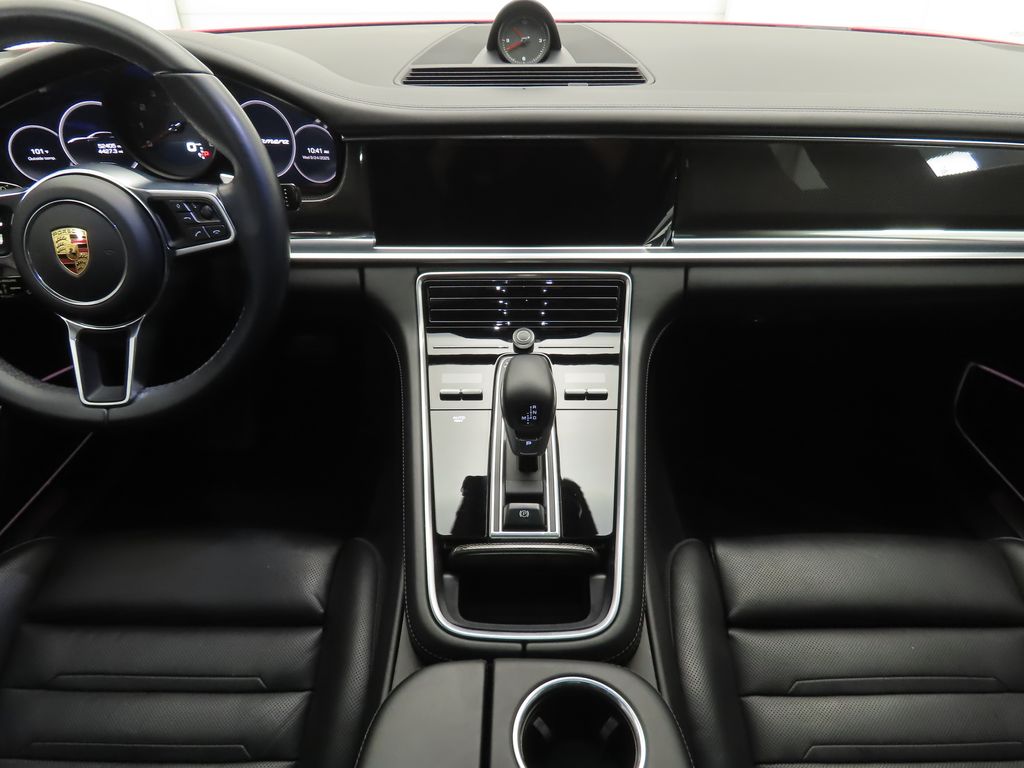 Thumbnail: 2017 Porsche Panamera - 13