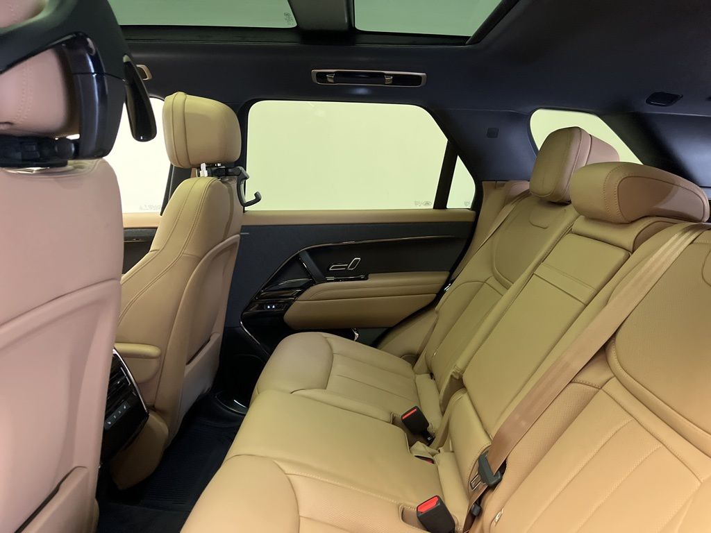 Thumbnail: 2026 Land Rover Range Rover Sport - 24