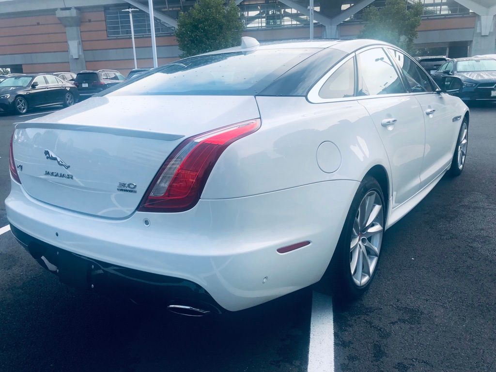 Thumbnail: 2019 Jaguar XJ - 4