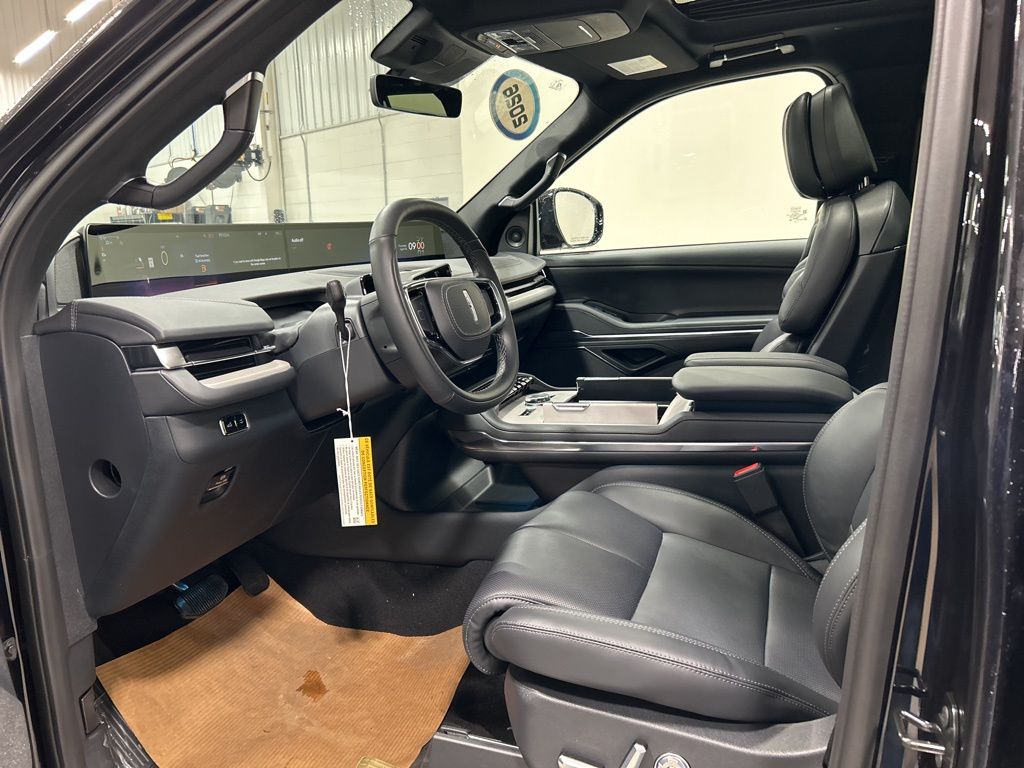 new 2026 Lincoln Navigator car, priced at $105,615