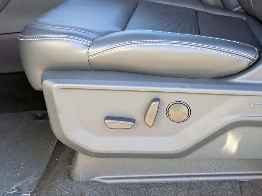 2025 Ford Expedition Platinum MAX