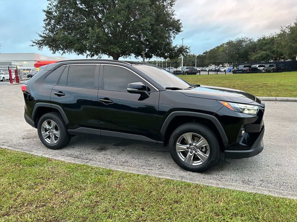 Thumbnail: 2022 Toyota RAV4 - 5