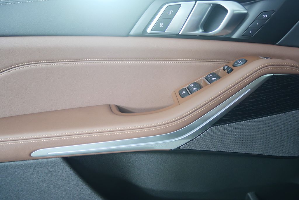Thumbnail: 2026 BMW X5 - 9