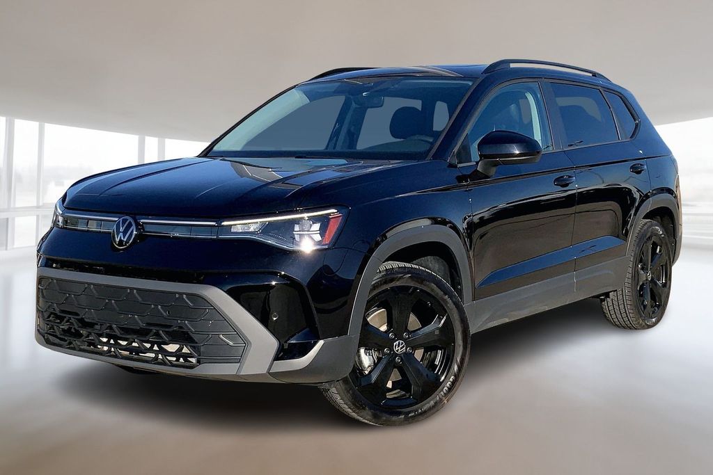 2025 Volkswagen Taos SE Black 4Motion