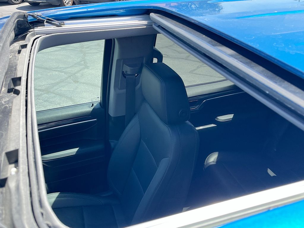 Used 2022 Blue Chevrolet LTZ image 23