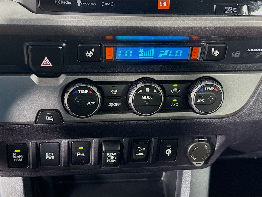 2019 Toyota Tacoma Limited 15
