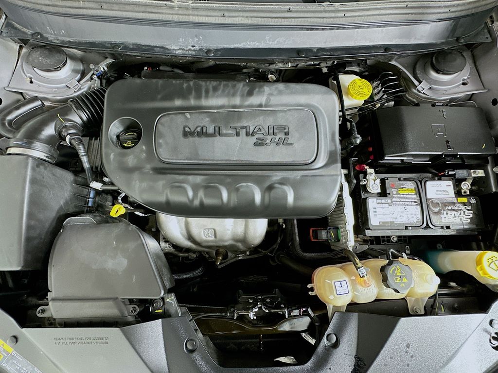 Thumbnail: 2019 Jeep Cherokee - 29