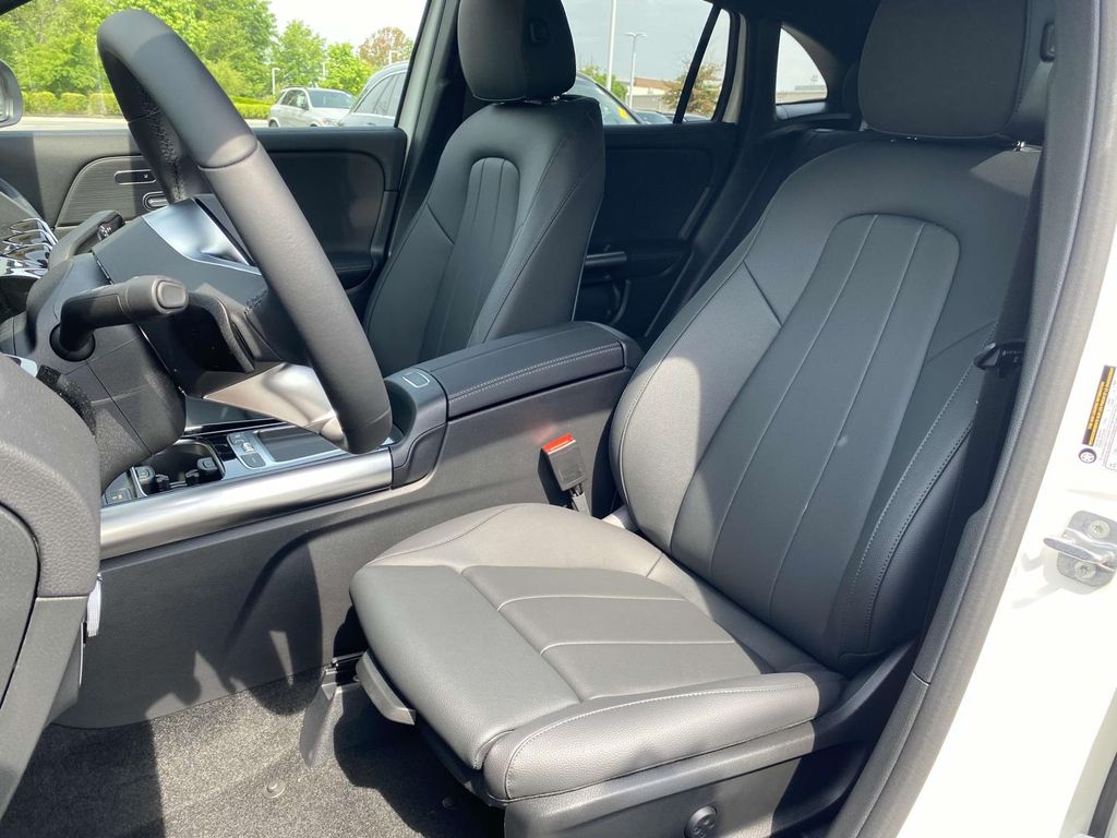 2025 Mercedes-Benz GLA 250 21