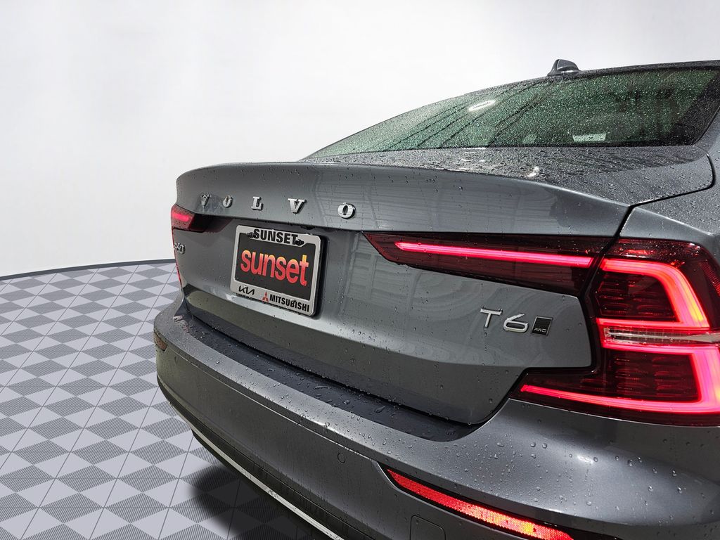 Used 2021 Gray Volvo T6 Inscription image 15