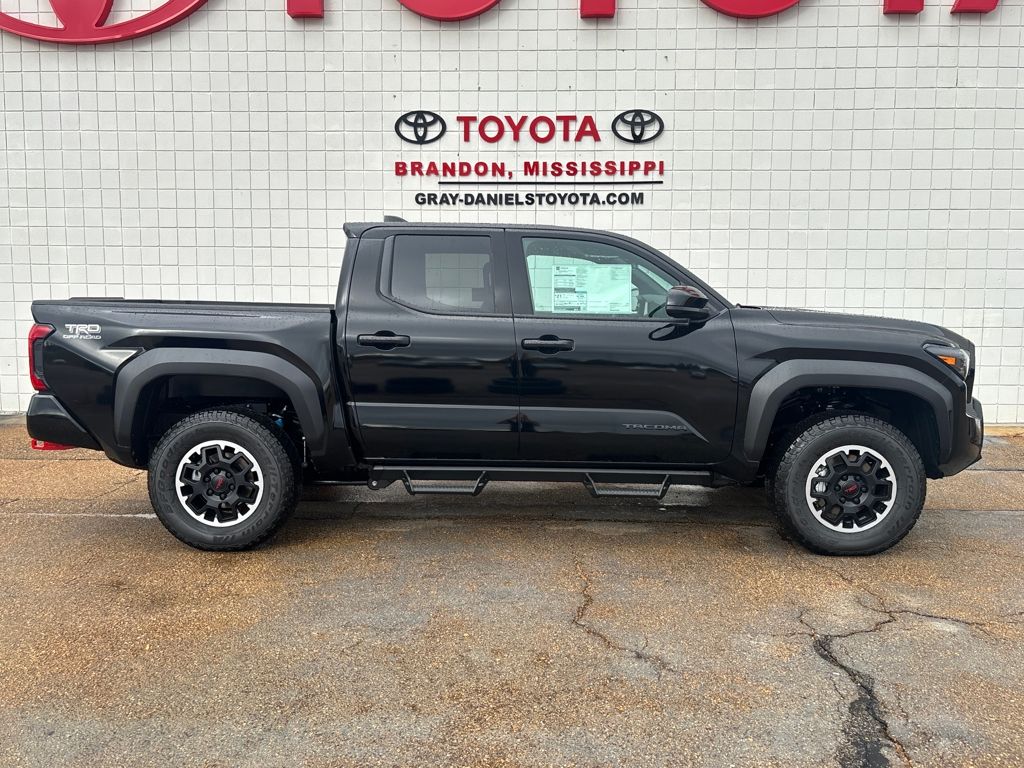 2025 Toyota Tacoma TRD Off Road's photo