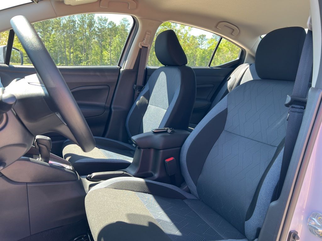 2025 Gray Sky Pearl Nissan Versa 1.6 SV FWD Sedan