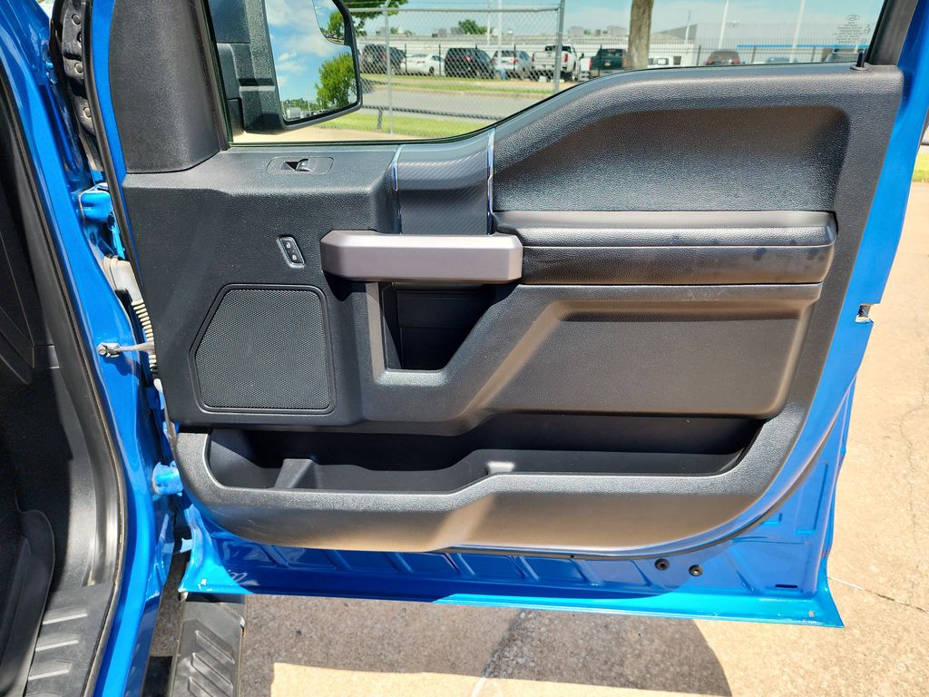 2019 Ford F-150 XLT photo