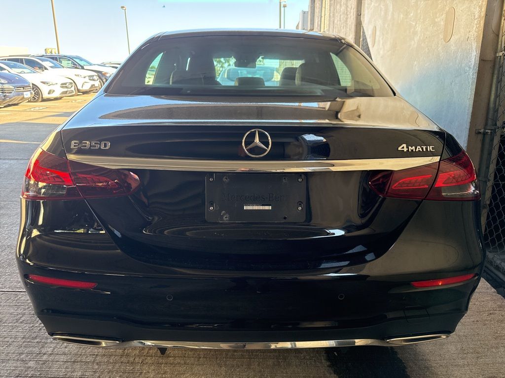Thumbnail: 2022 Mercedes-Benz E-Class - 5