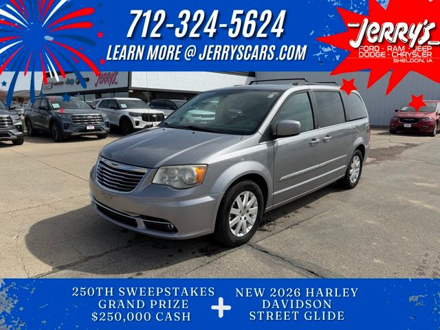 2014 Chrysler Town & Country Touring FWD