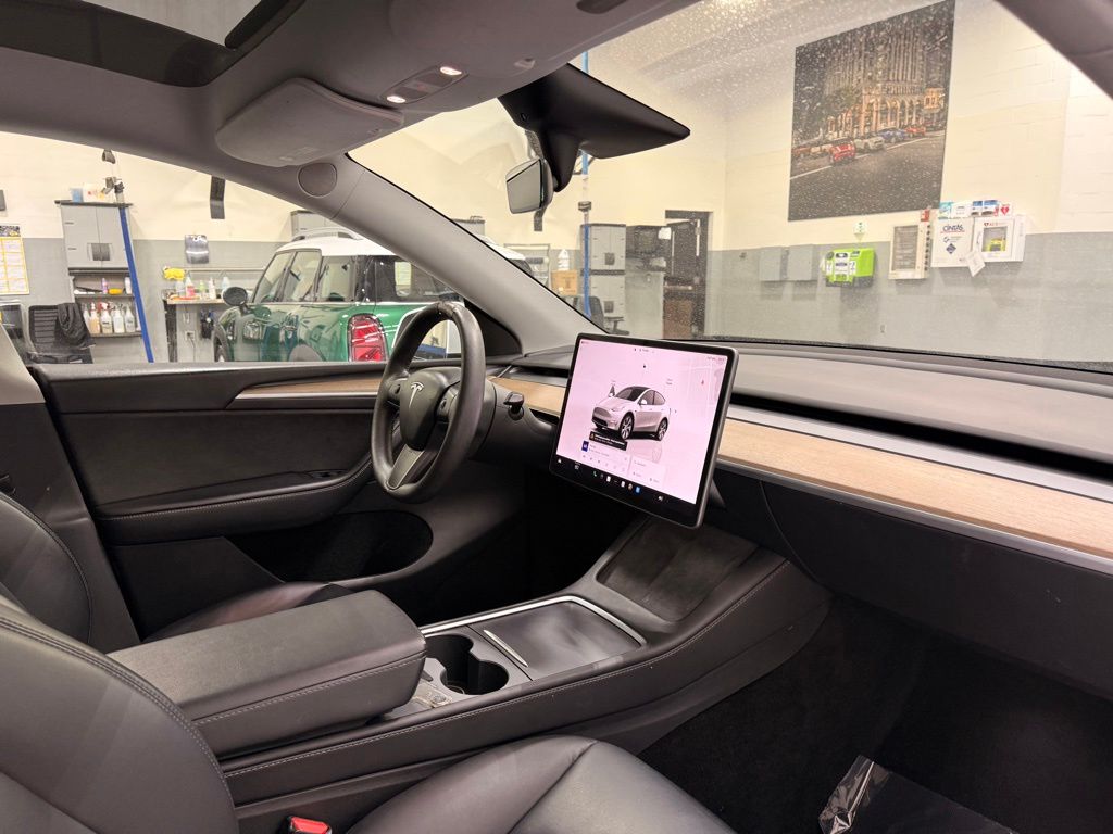 Thumbnail: 2023 Tesla Model Y - 26