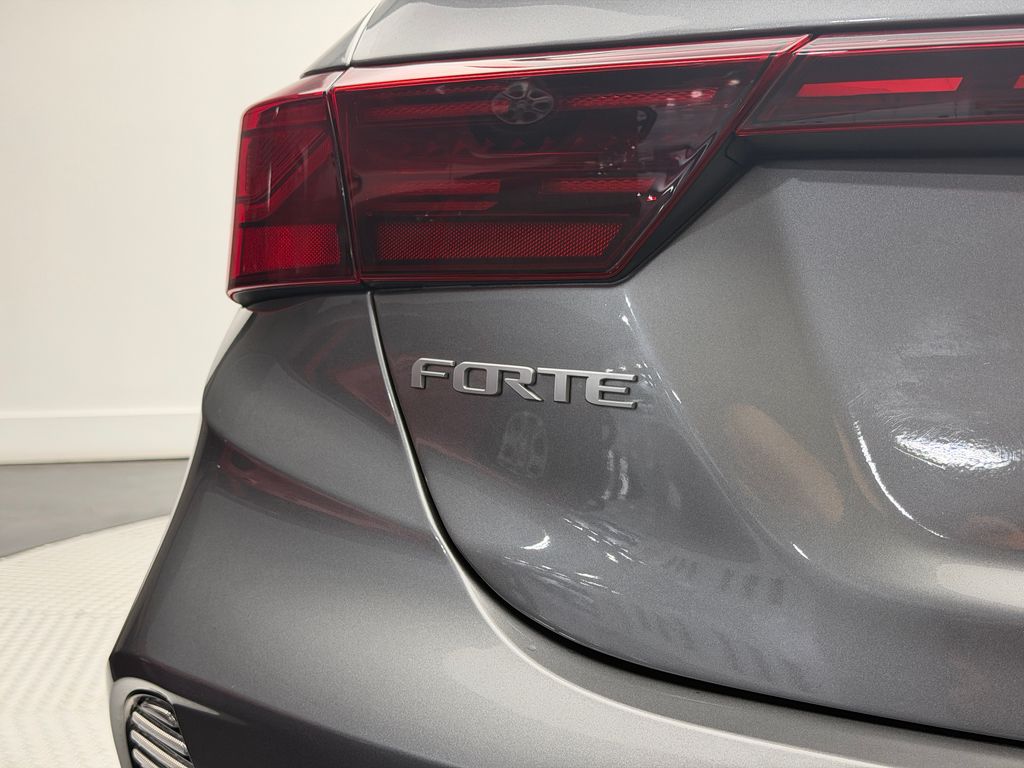 Thumbnail: 2023 Kia Forte - 30
