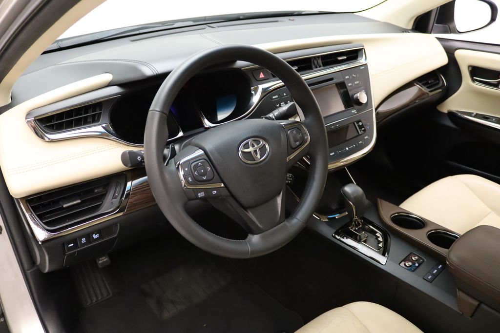 Thumbnail: 2013 Toyota Avalon - 15