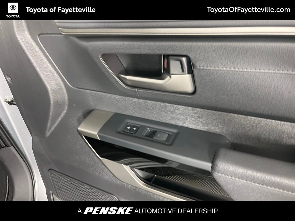 Thumbnail: 2025 Toyota Tundra - 8