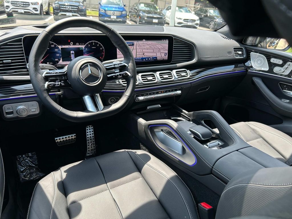 Thumbnail: 2025 Mercedes-Benz GLS - 8