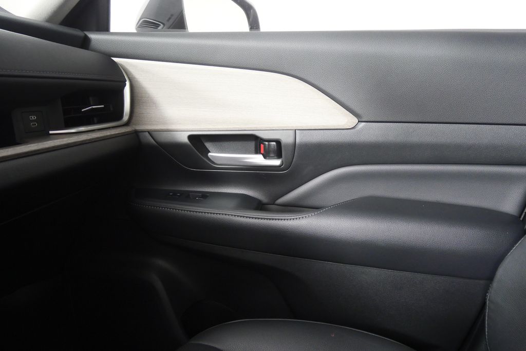 Thumbnail: 2024 Toyota Grand Highlander - 27