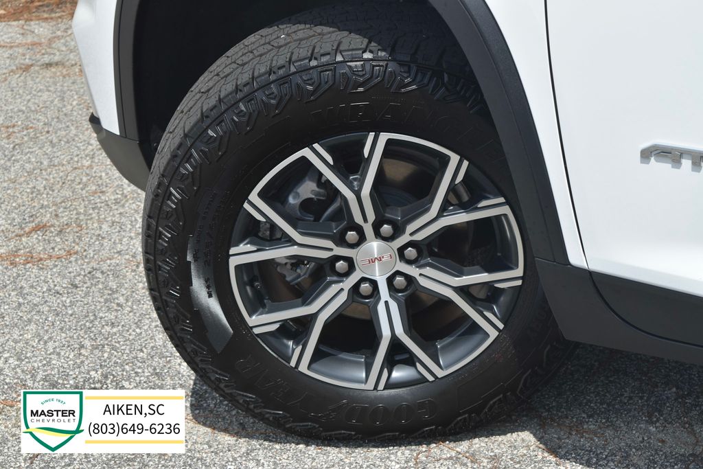 Used 2026 GMC Acadia SUV