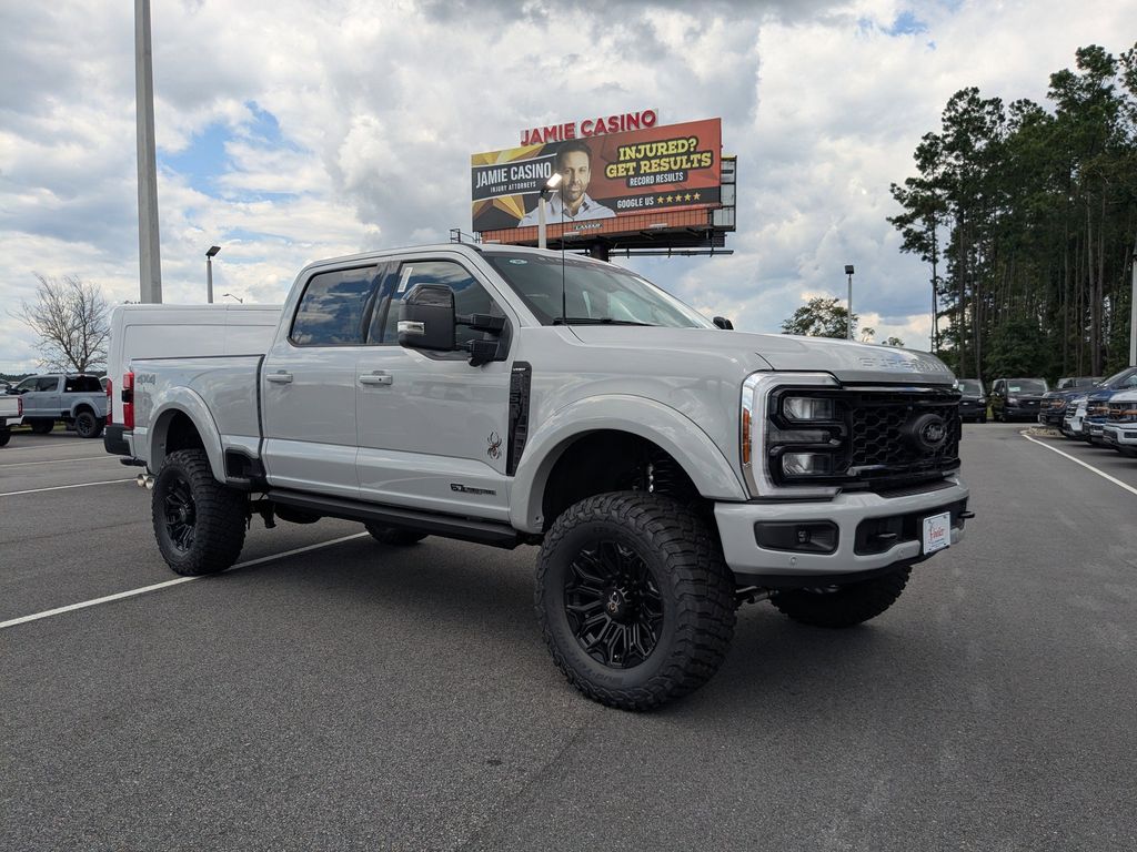 2025 Ford F-250 Black Widow