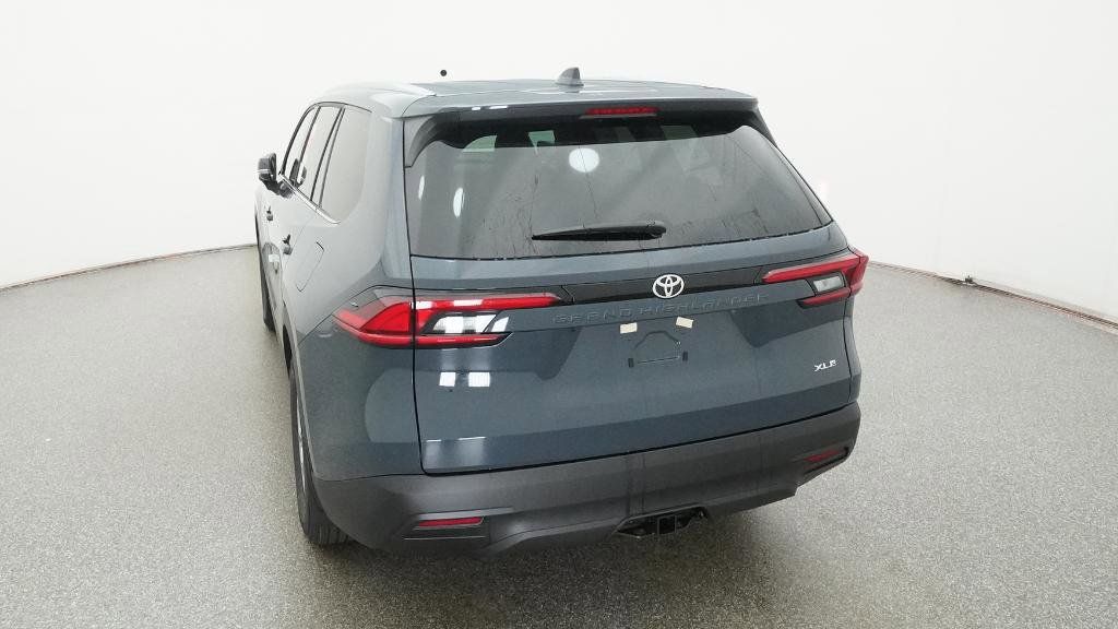 Thumbnail: 2026 Toyota Grand Highlander - 27