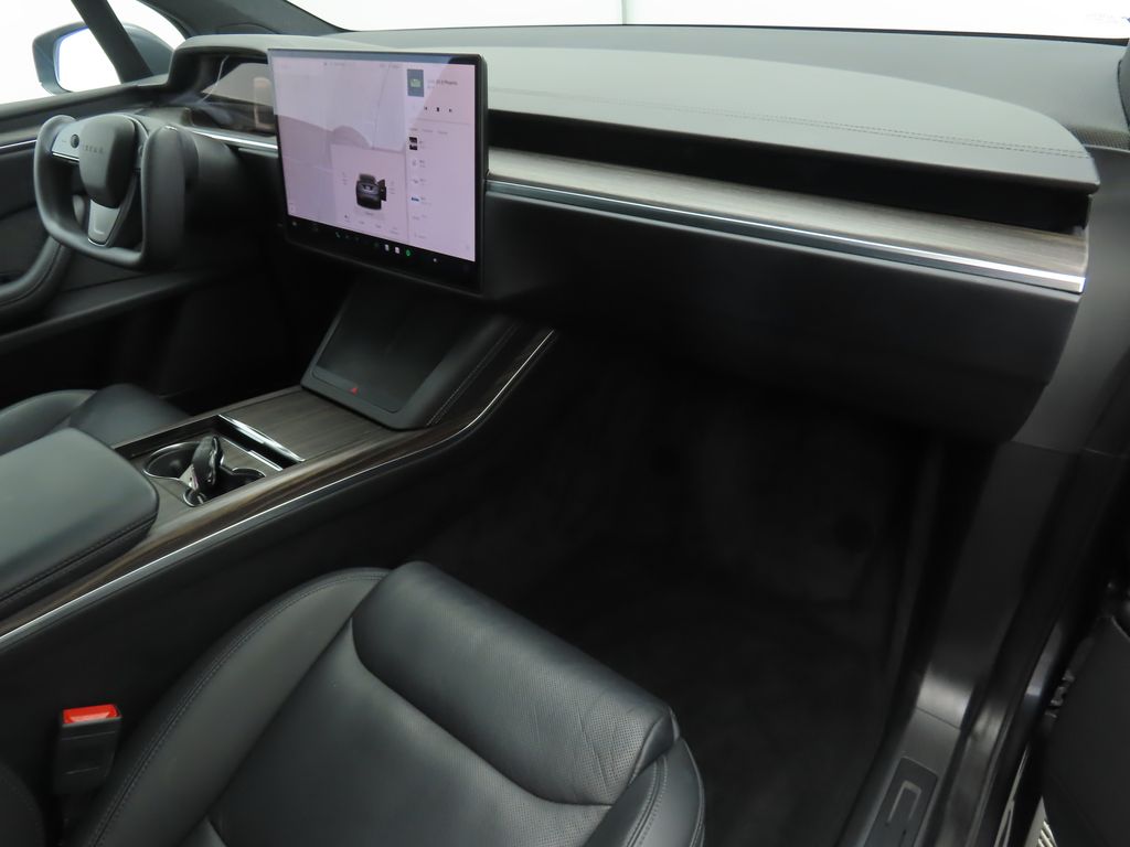 Thumbnail: 2023 Tesla Model X - 17